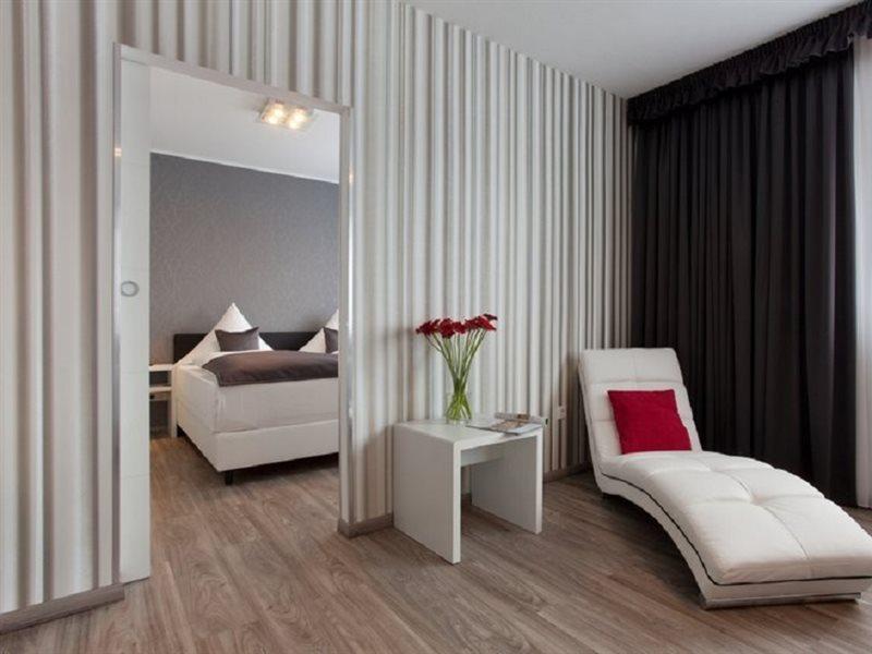 Hotel Asahi Düsseldorf Esterno foto