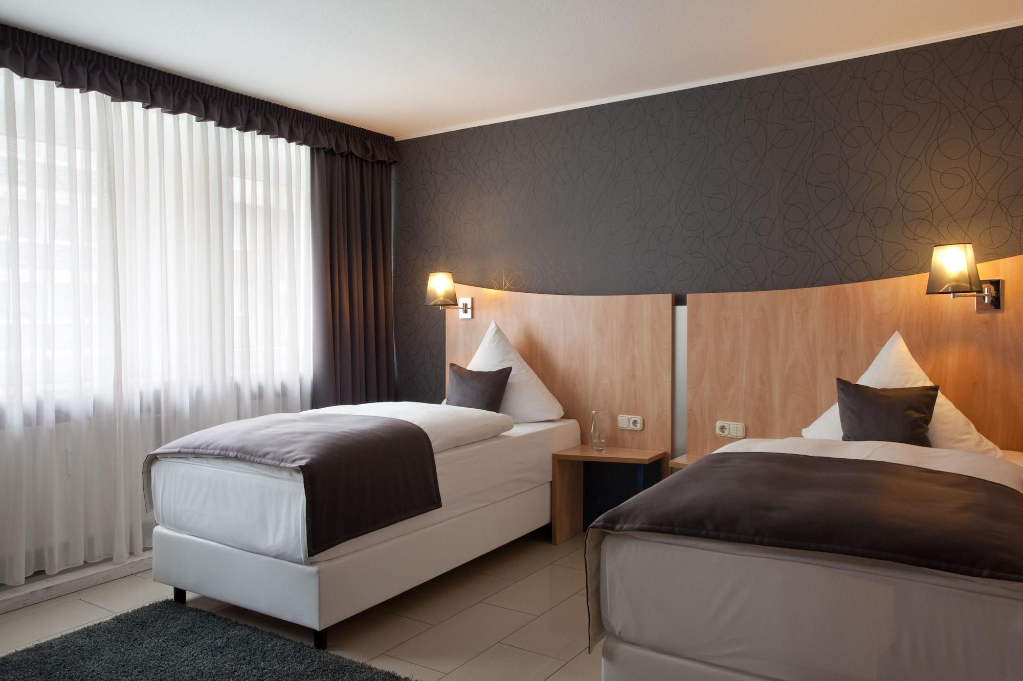 Hotel Asahi Düsseldorf Esterno foto
