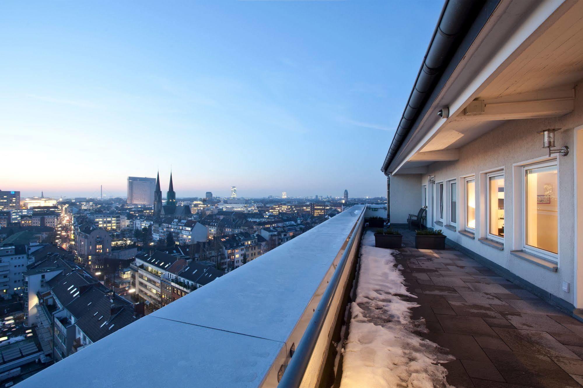 Hotel Asahi Düsseldorf Esterno foto